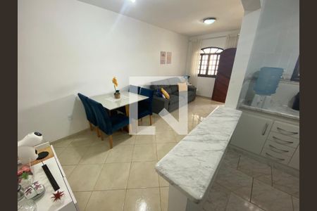 Casa para alugar com 2 quartos, 190m² em Jardim Atlântico Central, Maricá
