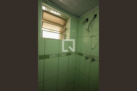 Banheiro da Suíte de casa para alugar com 2 quartos, 70m² em Jardim Sao Carlos (zona Sul), São Paulo