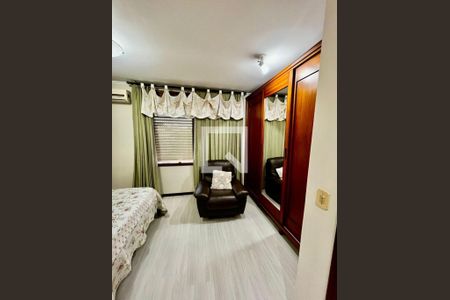 Quarto 1 de apartamento para alugar com 2 quartos, 99m² em Passo d’Areia, Porto Alegre