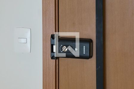 Fechadura eletrônica  de apartamento para alugar com 3 quartos, 102m² em Vila Caiçara, Praia Grande