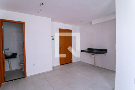 Sala de apartamento para alugar com 2 quartos, 36m² em Del Castilho, Rio de Janeiro
