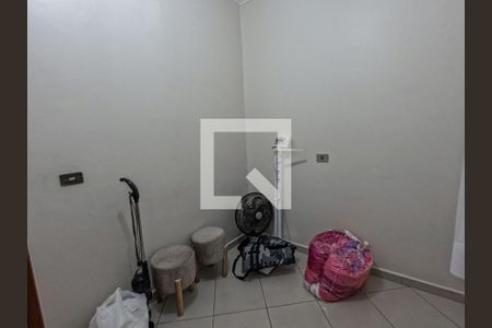 Casa à venda com 3 quartos, 200m² em Jardim Marisa, São Paulo