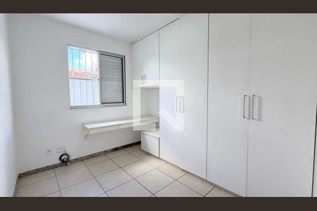 Apartamento à venda com 3 quartos, 80m² em Calafate, Belo Horizonte