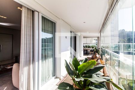 Varanda de apartamento à venda com 3 quartos, 284m² em Tamboré, Santana de Parnaíba