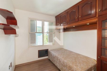 Quarto 3 de apartamento para alugar com 3 quartos, 95m² em Alto Teresópolis, Porto Alegre