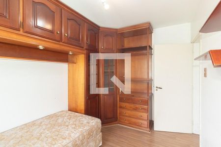 Quarto 3 de apartamento para alugar com 3 quartos, 95m² em Alto Teresópolis, Porto Alegre