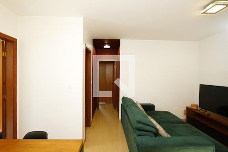 Sala de apartamento para alugar com 2 quartos, 85m² em Nova Suíça, Belo Horizonte