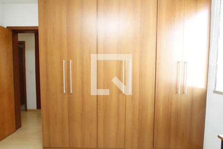 Quarto 1 de apartamento para alugar com 2 quartos, 85m² em Nova Suíça, Belo Horizonte