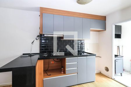 Sala e Cozinha de apartamento para alugar com 1 quarto, 35m² em Vila Monumento, São Paulo