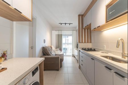 Sala - Cozinha Integrada de apartamento para alugar com 1 quarto, 28m² em Jardim Caravelas, São Paulo