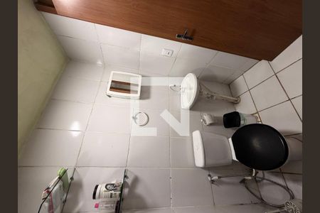 Banheiro  de apartamento para alugar com 2 quartos, 55m² em Qn 12c, Brasília
