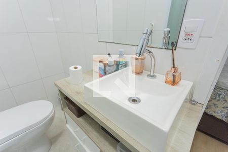 Banheiro da Suíte de casa para alugar com 2 quartos, 250m² em Cidade Ipava, São Paulo