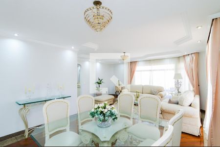 Sala de apartamento para alugar com 3 quartos, 200m² em Vila Rosalia, Guarulhos