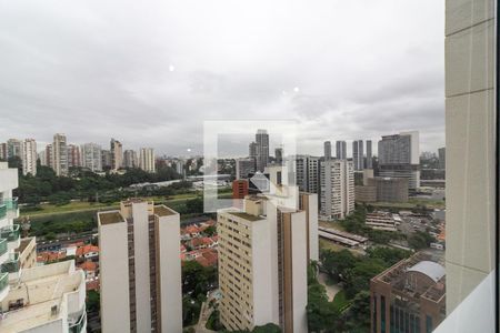 Varanda vista de apartamento para alugar com 1 quarto, 42m² em Santo Amaro, São Paulo
