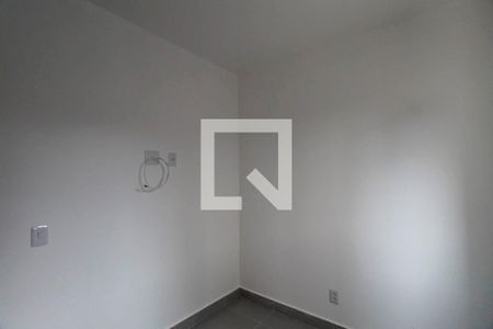 Apartamento para alugar com 2 quartos, 41m² em Vila Paulo Silas, São Paulo