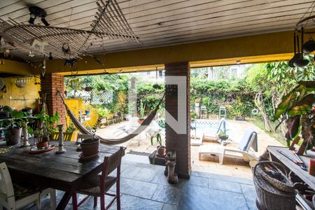 Vista da Sala de casa de condomínio para alugar com 2 quartos, 330m² em Alphaville, Santana de Parnaíba