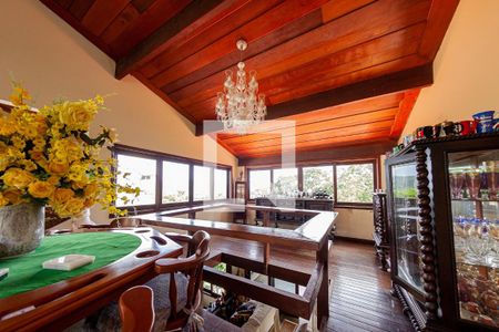 Casa à venda com 6 quartos, 1500m² em Itaipu, Niterói