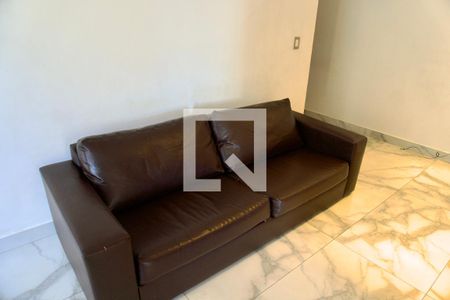 Sala - Detalhe Sofá de apartamento para alugar com 2 quartos, 108m² em Barreiro, Belo Horizonte
