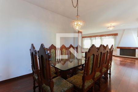 Sala de estar e lareira de casa à venda com 4 quartos, 411m² em Santana, São Paulo