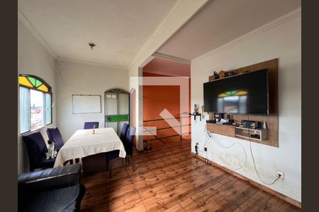 Casa à venda com 3 quartos, 400m² em Santa Terezinha, Belo Horizonte