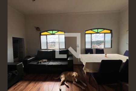 Casa à venda com 3 quartos, 400m² em Santa Terezinha, Belo Horizonte