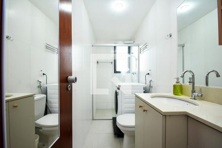 banheiro suite de apartamento para alugar com 1 quarto, 40m² em Sumarezinho, São Paulo
