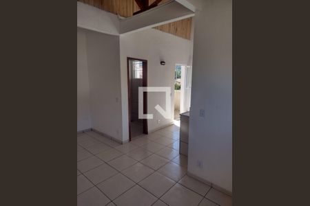 Sala / Quarto de casa para alugar com 1 quarto, 40m² em Itaipu, Niterói
