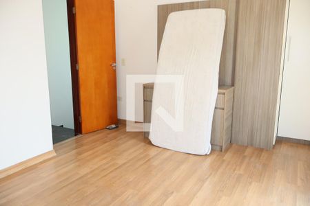 Suíte 1 de casa para alugar com 2 quartos, 80m² em Vila Lucia, São Paulo