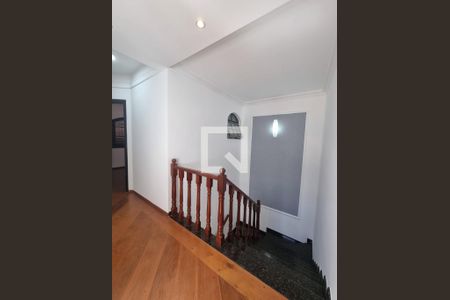 Corredor de casa à venda com 3 quartos, 219m² em Vila Jordanopolis, São Bernardo do Campo