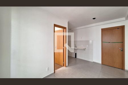 Sala/Cozinha/Área de serviço de apartamento para alugar com 2 quartos, 48m² em Lapa, São Paulo