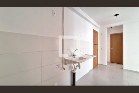 Sala/Cozinha/Área de serviço de apartamento para alugar com 2 quartos, 48m² em Lapa, São Paulo