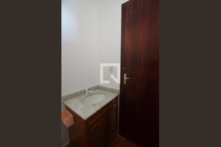 Lavabo de apartamento para alugar com 4 quartos, 210m² em Jacarepaguá, Rio de Janeiro