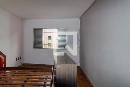 Quarto 1 de casa para alugar com 2 quartos, 132m² em São Lucas, São Paulo