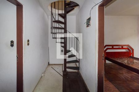 Corredor dos Quartos de casa para alugar com 2 quartos, 132m² em São Lucas, São Paulo