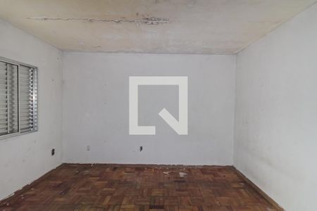 Quarto 2 de casa para alugar com 2 quartos, 132m² em São Lucas, São Paulo