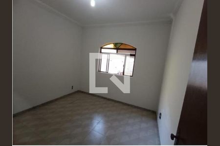 Casa à venda com 3 quartos, 360m² em Pirajá, Belo Horizonte