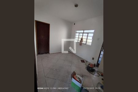 Casa à venda com 3 quartos, 250m² em Pirajá, Belo Horizonte