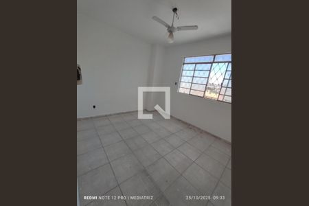 Casa à venda com 3 quartos, 250m² em Pirajá, Belo Horizonte