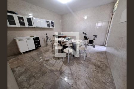Casa à venda com 3 quartos, 250m² em Pirajá, Belo Horizonte