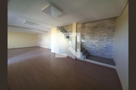 Casa à venda com 3 quartos, 260m² em Pirajá, Belo Horizonte