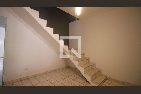 Casa para alugar com 4 quartos, 120m² em Cidade Satelite Santa Barbara, São Paulo