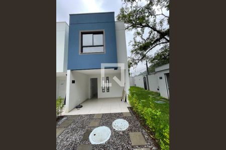 Foto 01 de casa de condomínio à venda com 2 quartos, 90m² em Vargem Grande, Rio de Janeiro