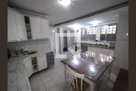 Foto 13 de casa à venda com 3 quartos, 141m² em Jardim Trussardi, São Paulo