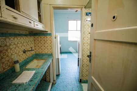 Cozinha de kitnet/studio para alugar com 1 quarto, 25m² em Cidade Ocian, Praia Grande