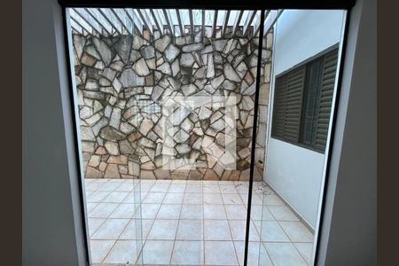 Sala de casa para alugar com 4 quartos, 160m² em Vigilato Pereira, Uberlândia