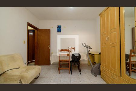 Casa à venda com 5 quartos, 237m² em Vila Aquilino, Santo André