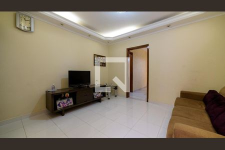 Casa à venda com 5 quartos, 237m² em Vila Aquilino, Santo André