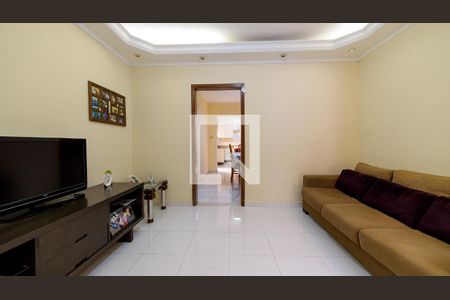 Casa à venda com 5 quartos, 237m² em Vila Aquilino, Santo André