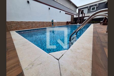 Piscina de casa para alugar com 2 quartos, 250m² em Princesa, Praia Grande