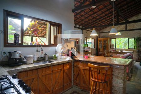 Cozinha de casa à venda com 4 quartos, 186m² em Engenho do Mato, Niterói